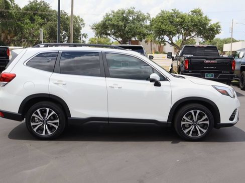 Used 2022 Subaru Forester Limited AWD/4WD image 10