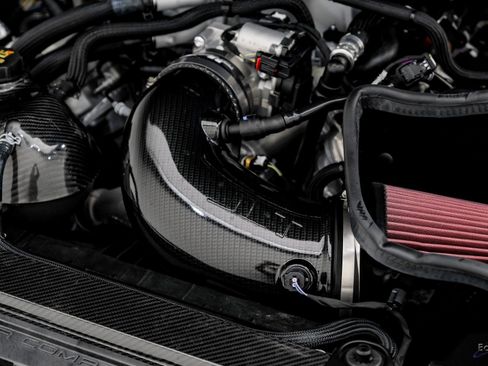 Used 2022 Ford Mustang Shelby GT500 w/ Carbon Fiber Track Pack image 93