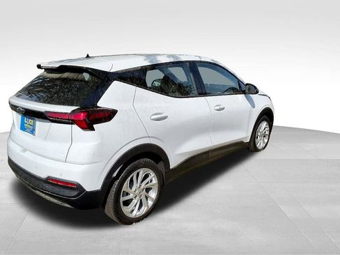 New 2027 Chevrolet Bolt LT w/ Comfort Package FWD image 21