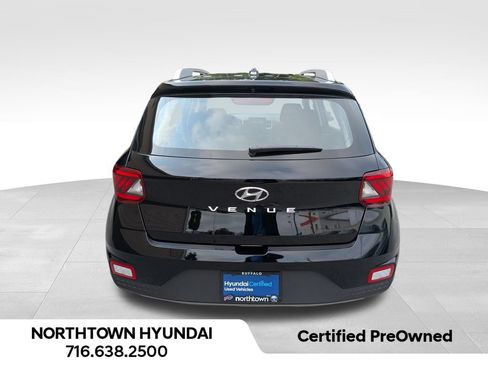 Used 2026 Hyundai Venue SEL FWD image 15