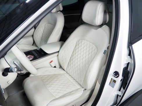 Used 2023 Genesis GV60 Performance AWD/4WD image 14