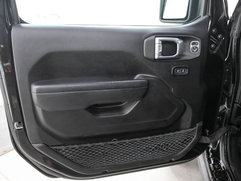 Used 2024 Jeep Wrangler Unlimited AWD/4WD image 20