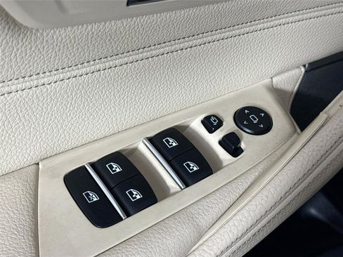 Used 2017 BMW 530i image 30