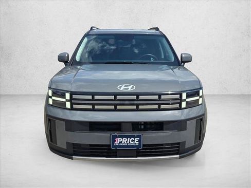 Used 2025 Hyundai Santa Fe SEL image 2