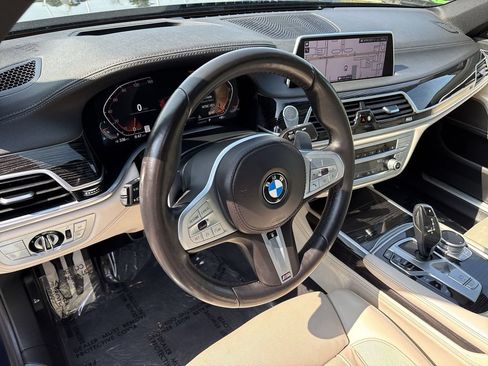 Used 2021 BMW 740i xDrive w/ Autobahn Package AWD/4WD image 11