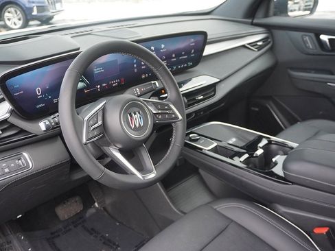 Used 2025 Buick Enclave Preferred w/ Power Package image 30