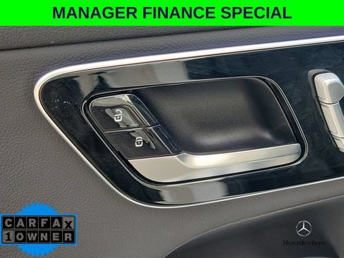 Used 2025 Mercedes-Benz GLC 300 4MATIC image 19