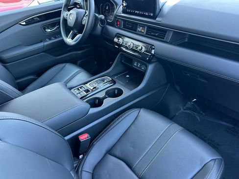 New 2025 Honda Pilot EX-L image 18