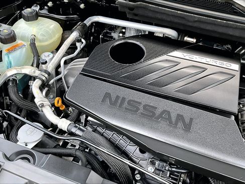 Used 2023 Nissan Rogue Platinum FWD image 33