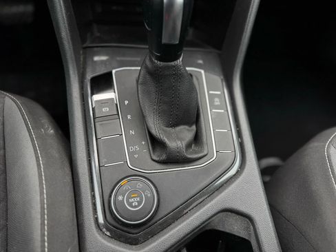 Used 2021 Volkswagen Tiguan S image 15