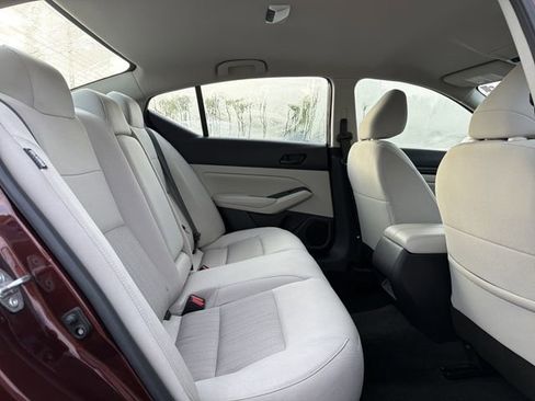 Used 2025 Nissan Altima 2.5 SV image 15