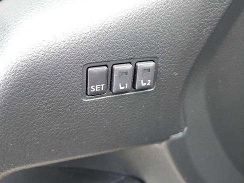 Used 2017 Nissan Rogue SL image 20