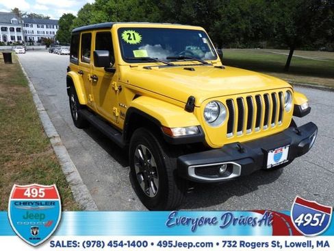 Used 2021 Jeep Wrangler Unlimited Sahara w/ Dual Top Group image 7