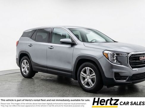 Used 2024 GMC Terrain SLE FWD image 1