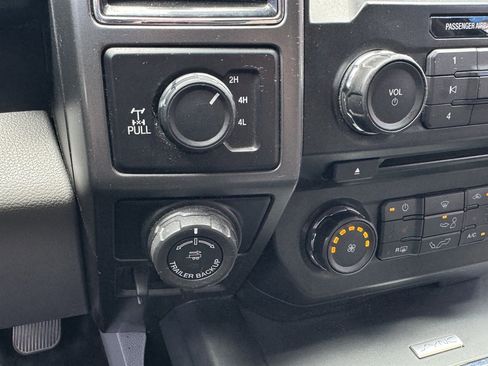 Used 2018 Ford F150 XLT w/ Equipment Group 302A Luxury image 12