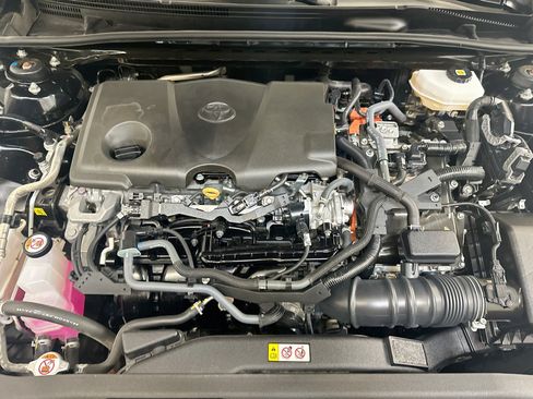 Used 2025 Toyota Camry SE FWD image 34