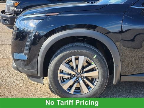 New 2026 Nissan Pathfinder SL image 7