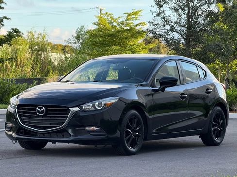 Used 2017 MAZDA MAZDA3 Sport FWD image 8