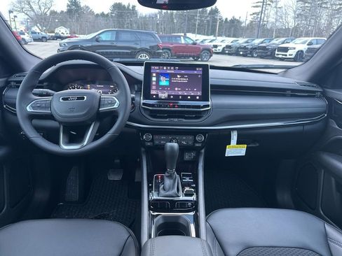 New 2026 Jeep Compass Latitude AWD/4WD image 13