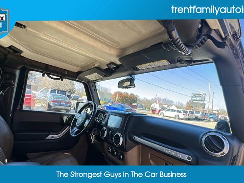 Used 2013 Jeep Wrangler Unlimited Sahara w/ Dual Top Group image 42