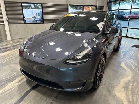 Used 2021 Tesla Model Y Performance AWD/4WD image 3