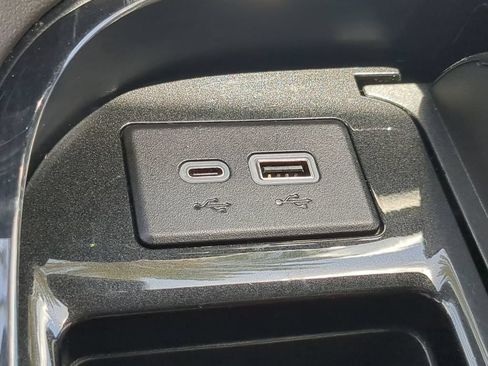 Used 2023 Cadillac Escalade Sport AWD/4WD image 27