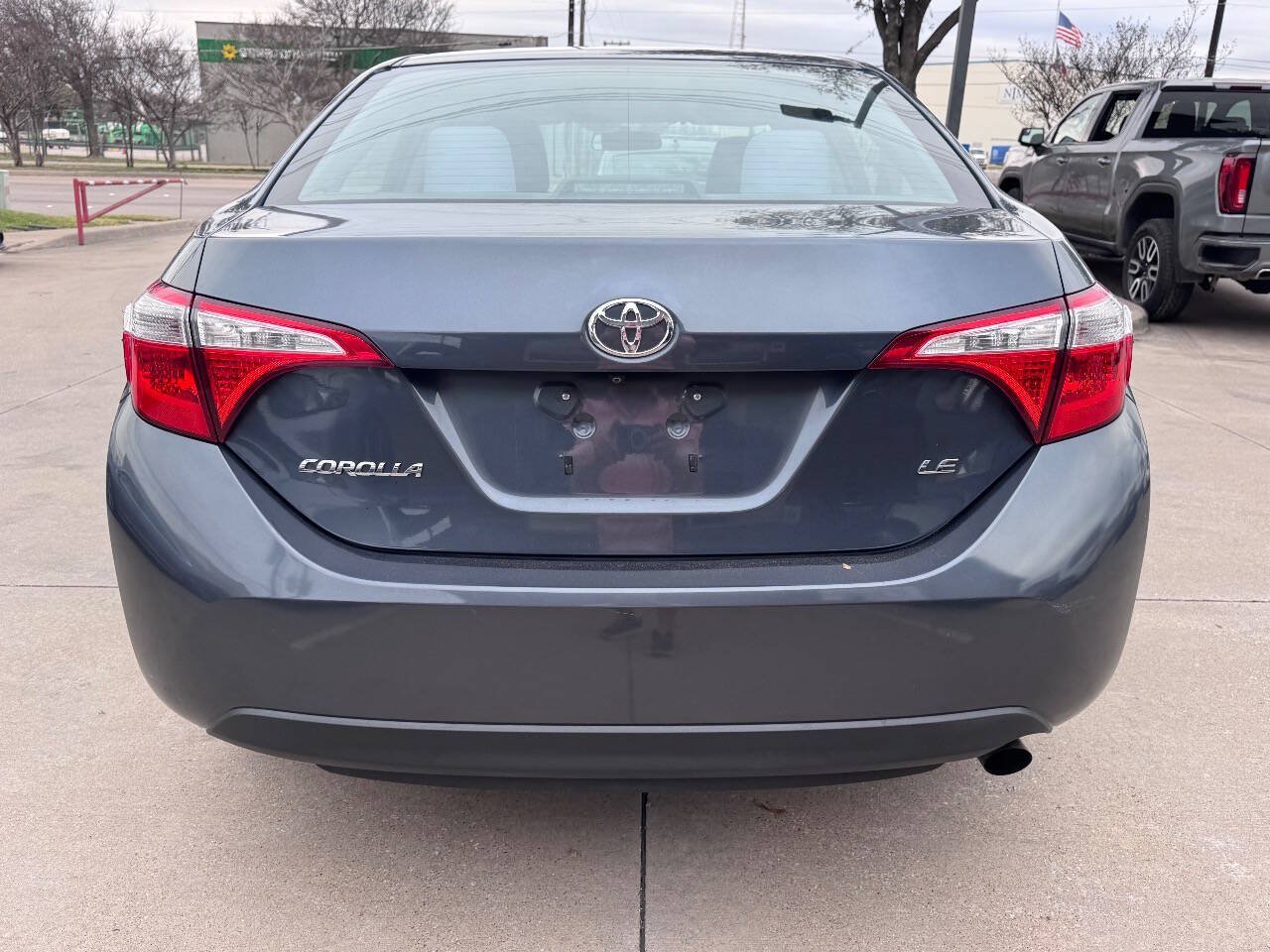 Used 2016 Toyota Corolla LE FWD image 12