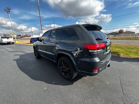 Used 2018 Jeep Grand Cherokee Altitude image 6