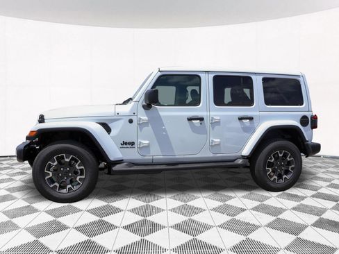 New 2026 Jeep Wrangler Unlimited Sahara AWD/4WD image 9