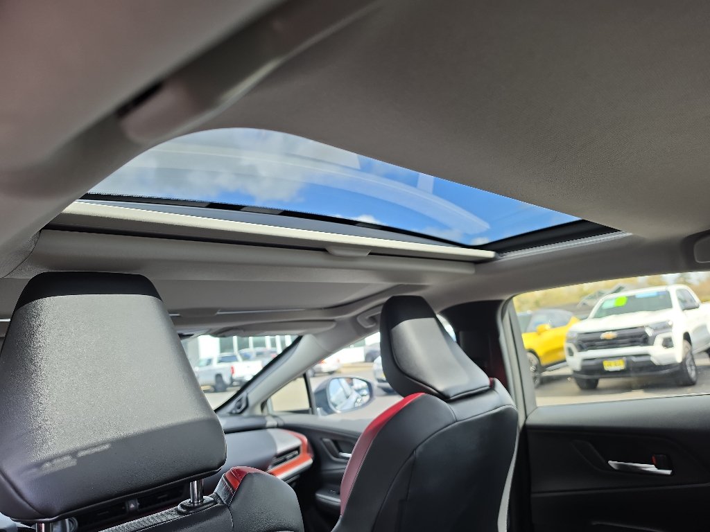 Used 2024 Toyota Prius Prime Premium FWD image 15