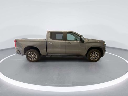Used 2021 Chevrolet Silverado 1500 RST w/ LPO, Dark Essentials Package AWD/4WD image 9