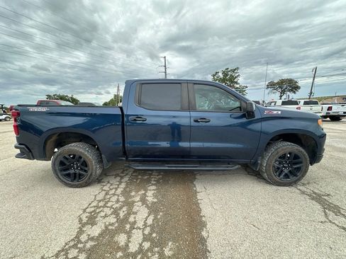 Used 2022 Chevrolet Silverado 1500 LT Trail Boss w/ LT Trail Boss Premium Package AWD/4WD image 6
