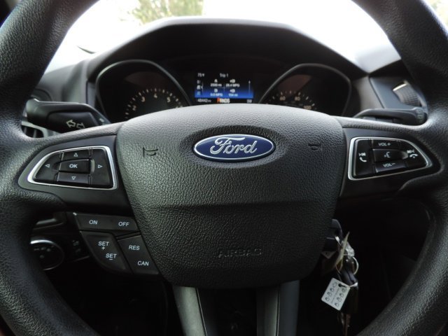 Used 2018 Ford Focus SEL FWD image 29