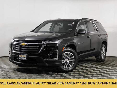 Used 2023 Chevrolet Traverse LT FWD image 2