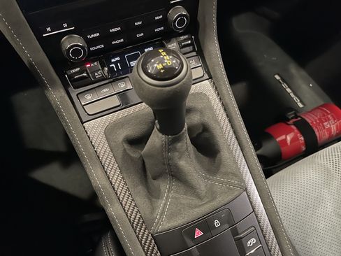 Used 2024 Porsche 718 Boxster Spyder RS RWD image 17