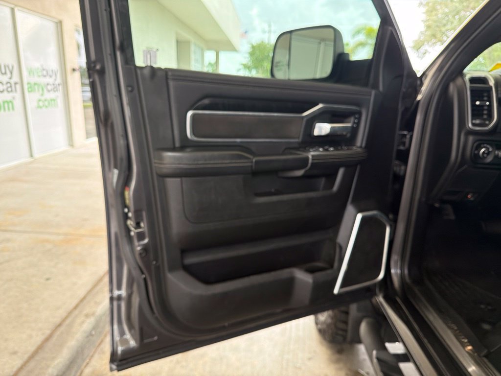 Used 2021 RAM 3500 Laramie w/ Max Tow Package AWD/4WD image 42