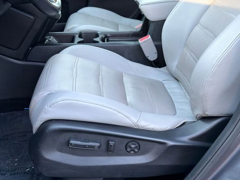 Used 2018 Honda CR-V EX-L image 18