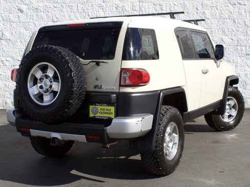 Used 2008 Toyota FJ Cruiser 4WD image 8