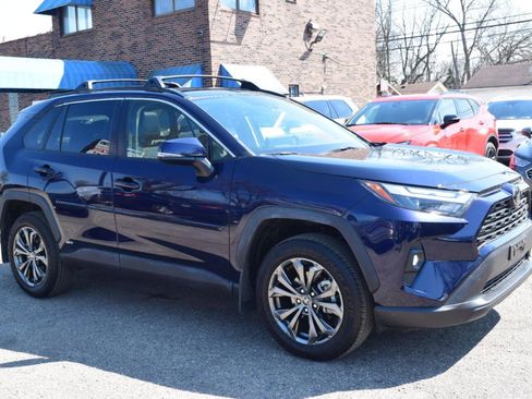 Used 2025 Toyota RAV4 XLE Premium w/ Weather Package image 4