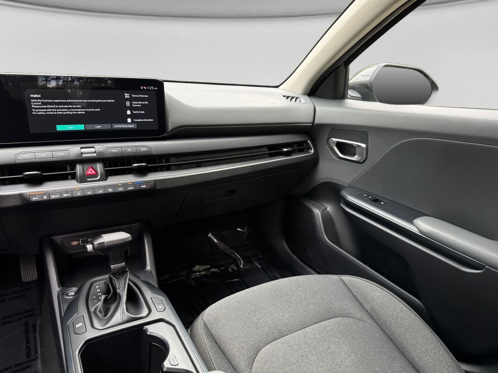 Used 2025 Kia K4 FWD image 19