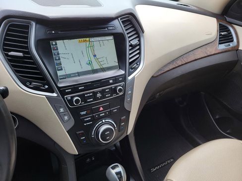 Used 2018 Hyundai Santa Fe Sport FWD image 27