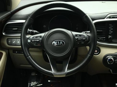 Used 2017 Kia Sorento EX w/ EX V6 Premium Package FWD image 34