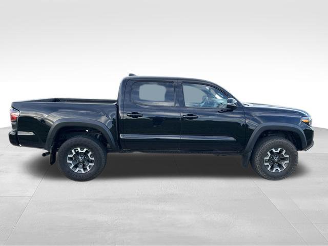Used 2023 Toyota Tacoma TRD Off-Road w/ Technology Package AWD/4WD image 2