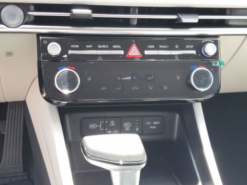 Used 2025 Hyundai Tucson SEL FWD image 24