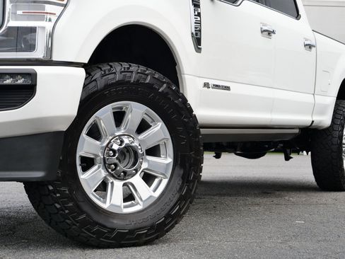 Used 2020 Ford F250 Platinum w/ FX4 Off-Road Package AWD/4WD image 52
