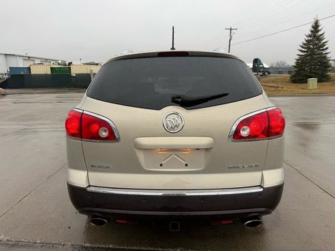 Used 2010 Buick Enclave CX w/ Driver Confidence Package image 6