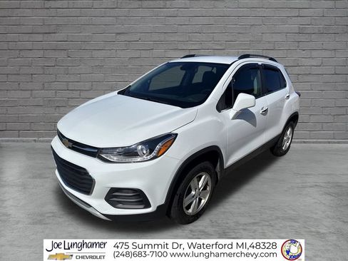 Used 2019 Chevrolet Trax LT w/ LT Convenience Package AWD/4WD image 7