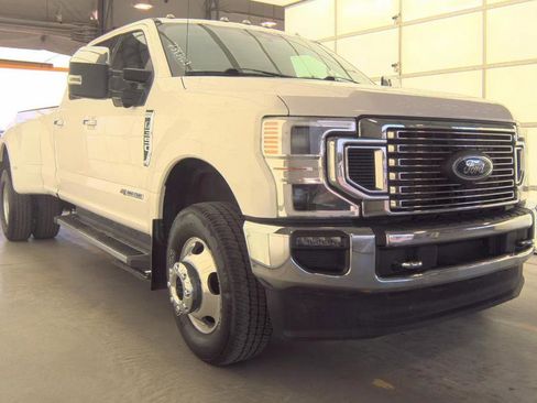 Used 2021 Ford F350 Lariat w/ Lariat Ultimate Package AWD/4WD image 1