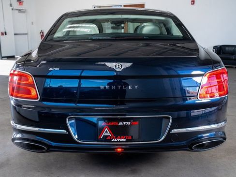 Used 2020 Bentley Flying Spur W12 image 7