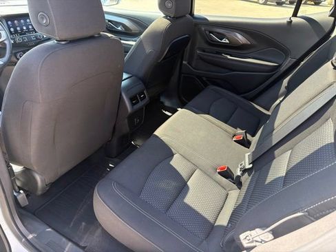 Used 2023 GMC Terrain SLE w/ Driver Convenience Package AWD/4WD image 25